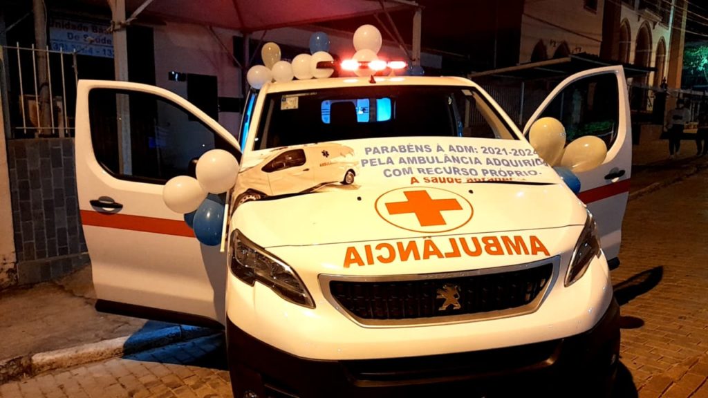 A Prefeitura de Guarará, por meio da Secretaria Municipal da Saúde, adquiriu com recurso próprio, uma nova ambulância para atender os serviços da saúde.